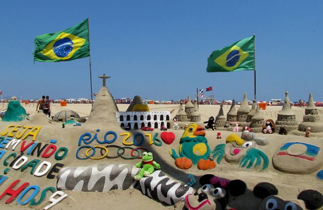 sand-sculpture-in-rio-de-janeiro-ahead-of-the-2016-olympics