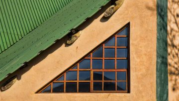 triangle window