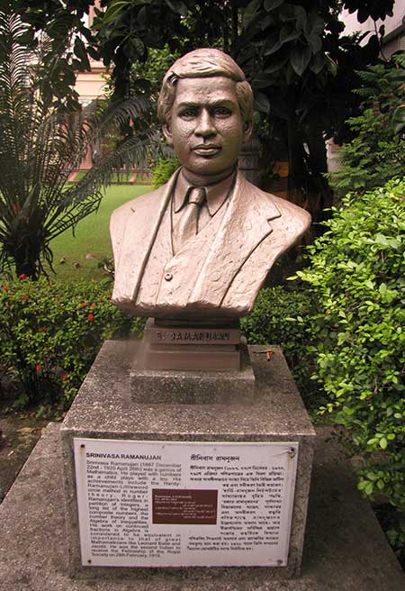 Bust of Srinivasa Ramanujan
